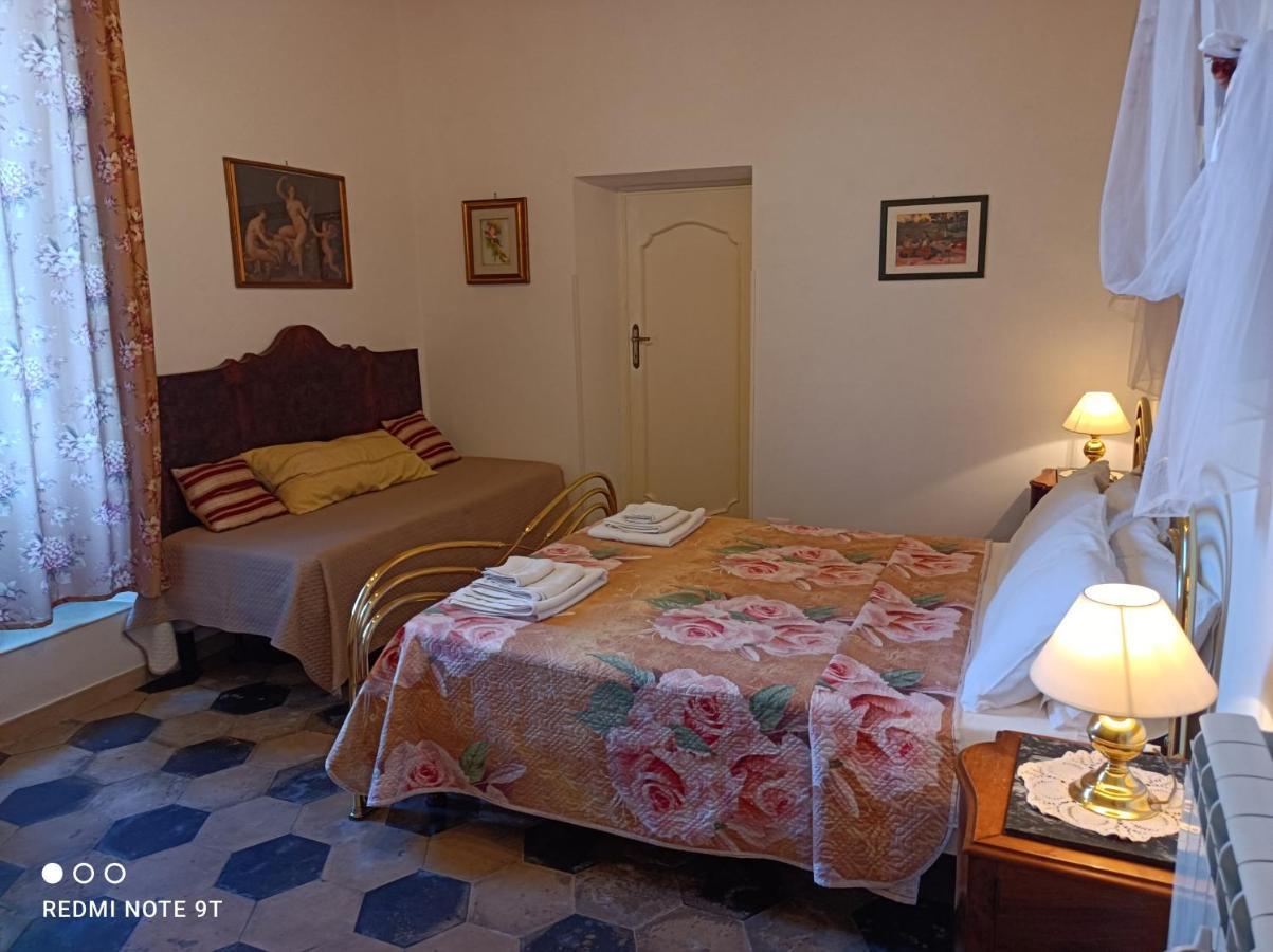 テッラチーナ Angelina Antica Dimora Bed & Breakfast エクステリア 写真